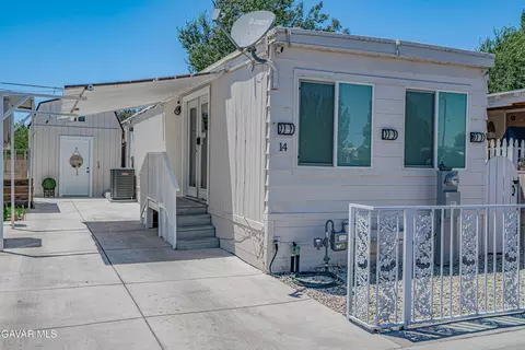 1717 Avenue I E #14, Lancaster, CA 93535