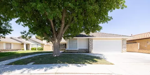43920 Delgado Ct, Lancaster, CA 93535