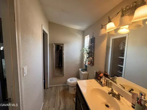 Bath - 45645 E 25th St #102, Lancaster, CA 93535 photo 2 of 3