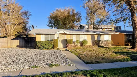 45446 10th St W, Lancaster, CA 93534 photo 1