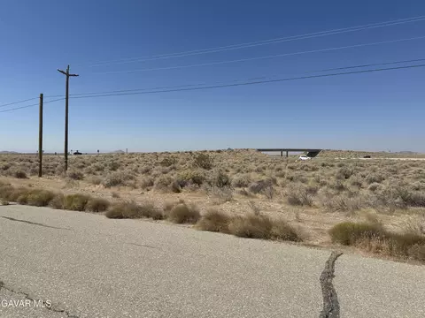 Frontage Road, Mojave, CA 93501