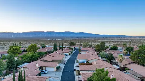 14332 Lear St, Mojave, CA 93501