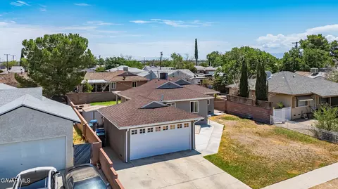 View/Area - 45532 Elm Ave, Lancaster, CA 93534 photo 3 of 6