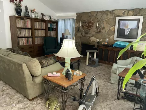Living - 44419 Benald St, Lancaster, CA 93535 photo 2 of 2