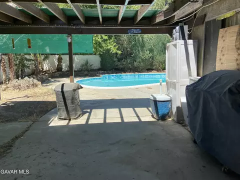 Exterior - 44419 Benald St, Lancaster, CA 93535 photo 3 of 4