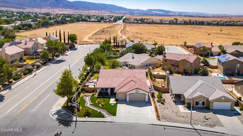 42409 66th St W, Lancaster, CA 93536