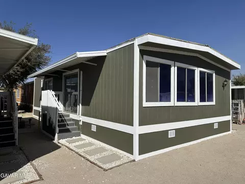 2421 Sierra Highway Hwy #23, Rosamond, CA 93560