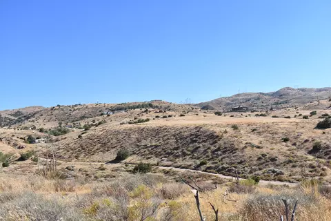 Carson View Ln, Palmdale, CA 93550 photo 2