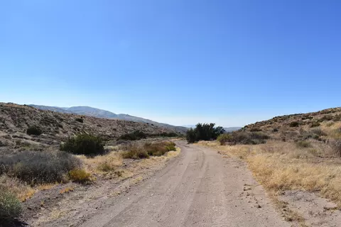 Carson View Ln, Palmdale, CA 93550 photo 25