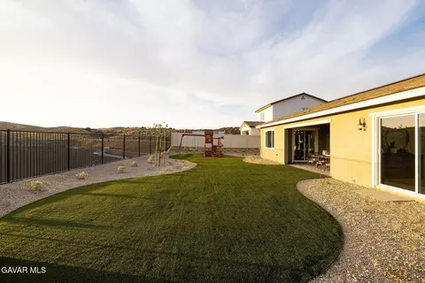 4013 Saddle Dr, Palmdale, CA 93551 photo 22