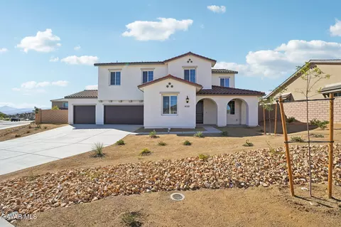 4032 Saddle Dr, Palmdale, CA 93551