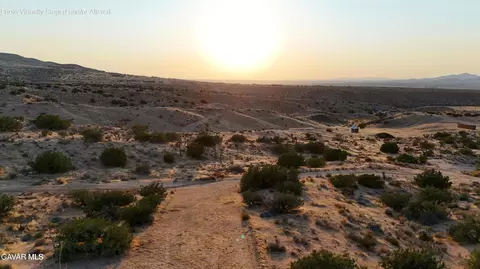 Mountain View Rd, Apple Valley, CA 92308