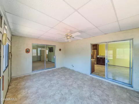 Exterior - 2534 Ave R-3 E, Palmdale, CA 93550 photo 6 of 14