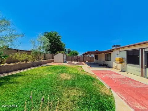 Exterior - 2534 Ave R-3 E, Palmdale, CA 93550 photo 10 of 14