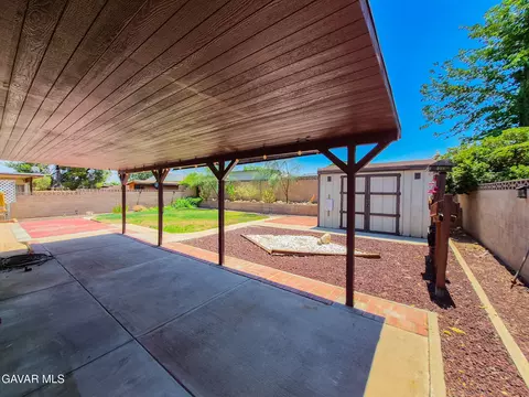 Exterior - 2534 Ave R-3 E, Palmdale, CA 93550 photo 8 of 14