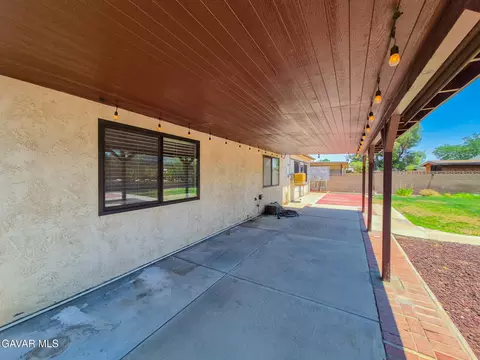 Exterior - 2534 Ave R-3 E, Palmdale, CA 93550 photo 7 of 14