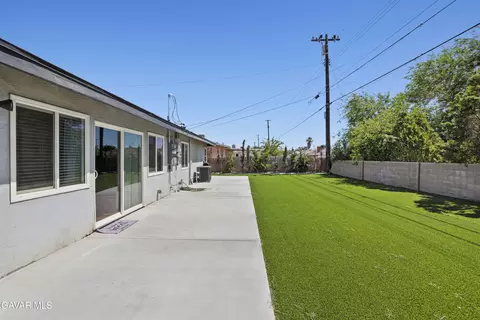 Exterior - 45423 Sancroft Ave, Lancaster, CA 93535 photo 5 of 13