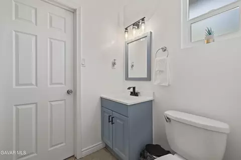 Bath - 45423 Sancroft Ave, Lancaster, CA 93535 photo 1 of 4