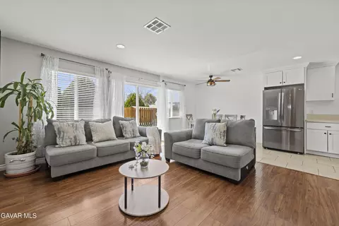 Living - 45423 Sancroft Ave, Lancaster, CA 93535 photo 1 of 3