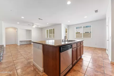 43731 Windrose Pl, Lancaster, CA 93536 photo 8