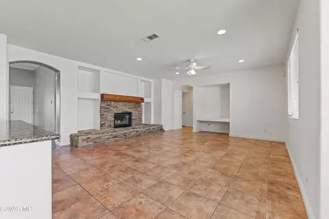 43731 Windrose Pl, Lancaster, CA 93536 photo 5