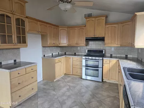 44159 Kirkland Ave, Lancaster, CA 93535 photo 4