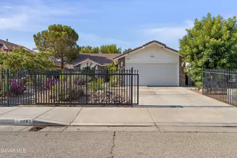 2062 Nugent St E, Lancaster, CA 93535 photo 4