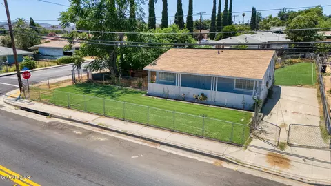 427 8th St N, Banning, CA 92220