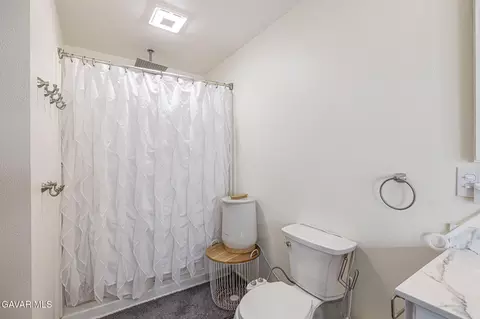 Bath - 4716 Avenue L10 W, Lancaster, CA 93536 photo 3 of 4