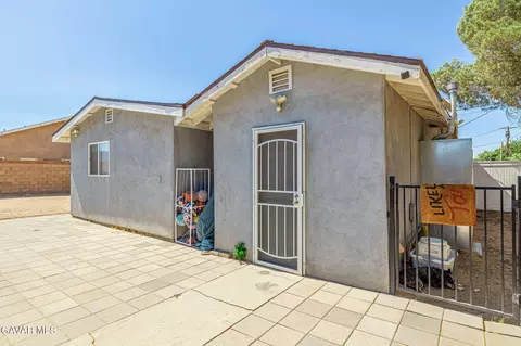Exterior - 4716 Avenue L10 W, Lancaster, CA 93536 photo 14 of 16