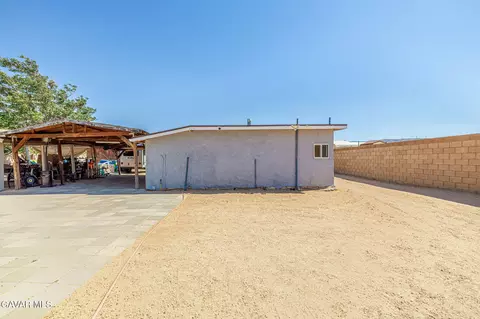 Exterior - 4716 Avenue L10 W, Lancaster, CA 93536 photo 8 of 16