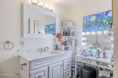 Bath - 4716 Avenue L10 W, Lancaster, CA 93536 photo 1 of 4