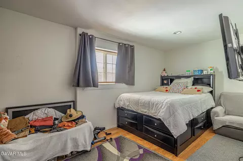 Bedroom - 4716 Avenue L10 W, Lancaster, CA 93536 photo 4 of 4