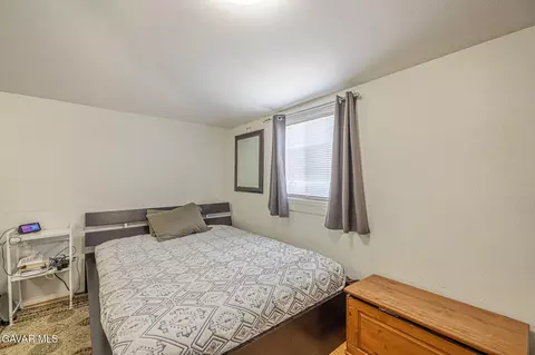 Bedroom - 4716 Avenue L10 W, Lancaster, CA 93536 photo 2 of 4