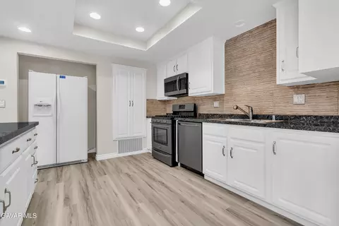 Kitchen - 4424 San Jose St #12, Montclair, CA 91763 photo 1 of 3