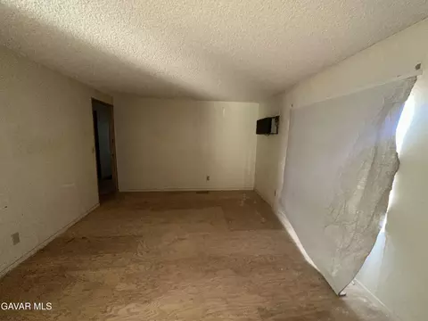 10239 12th St, Mojave, CA 93501 photo 7