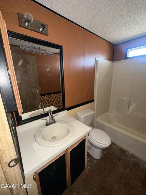 10239 12th St, Mojave, CA 93501 photo 4
