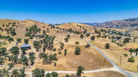 0 Clover Spring Rd, Tehachapi, CA 93561 photo 2