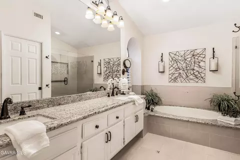 20055 Oakside Ct, Santa Clarita, CA 91390 photo 29