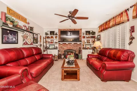 20055 Oakside Ct, Santa Clarita, CA 91390 photo 19