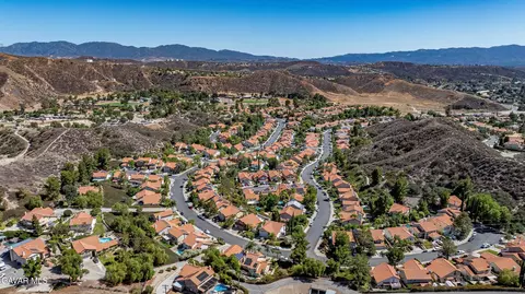 20055 Oakside Ct, Santa Clarita, CA 91390 photo 52