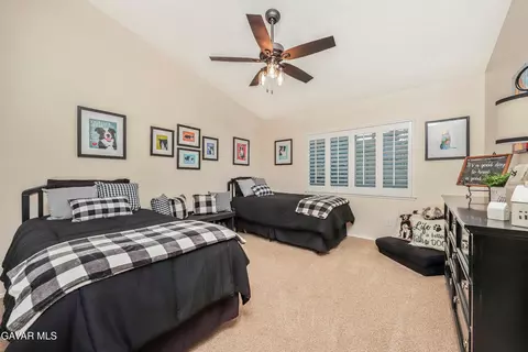 20055 Oakside Ct, Santa Clarita, CA 91390 photo 24