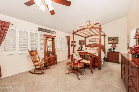 20055 Oakside Ct, Santa Clarita, CA 91390 photo 27