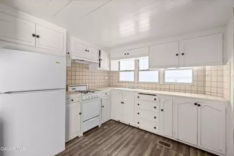 172 K2 E, Lancaster, CA 93535 photo 3