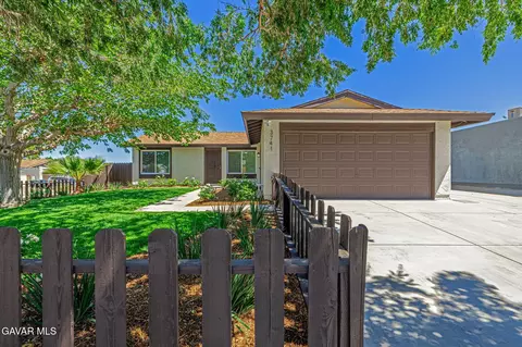 3741 Avenue K13 W, Lancaster, CA 93536