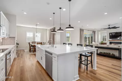 Kitchen - 39243 Stallion Dr, Palmdale, CA 93551 photo 6 of 6