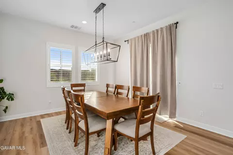 Dining - 39243 Stallion Dr, Palmdale, CA 93551 photo 2 of 2