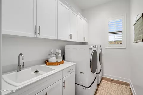 Other - 39243 Stallion Dr, Palmdale, CA 93551 photo 10 of 13