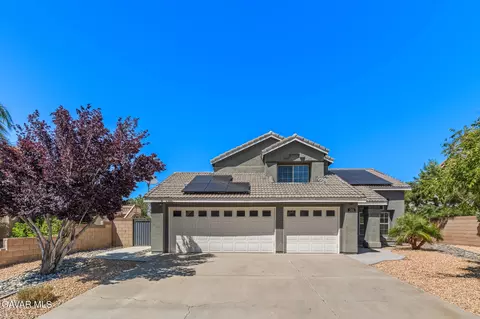 1311 Date Palm Dr, Palmdale, CA 93551