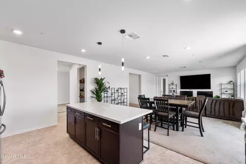 Entry Way - 2030 Donatello St E, Lancaster, CA 93535 photo 5 of 6